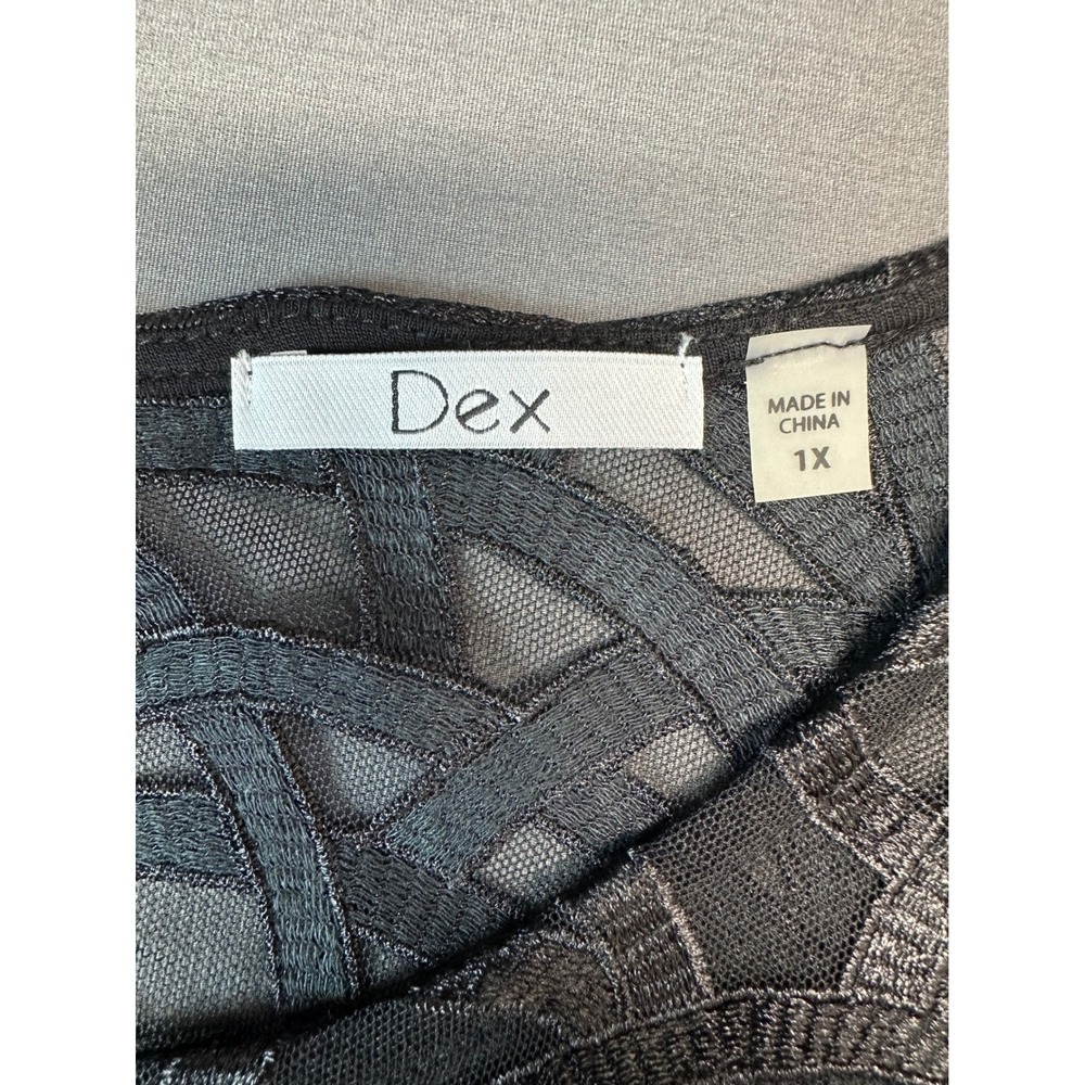NWT* Dex Womens 1X Black Lace Yoke Sleeveless Top Keyhole Back Plus Size - Picture 2 of 6